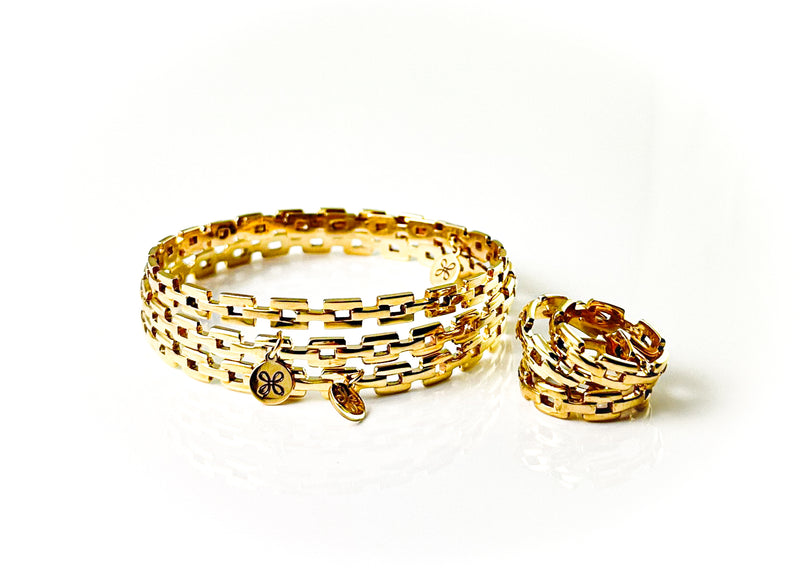 Castle gold ring